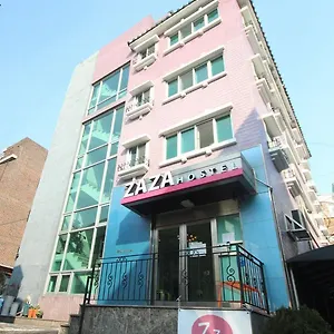 Zaza Backpackers Affittacamere